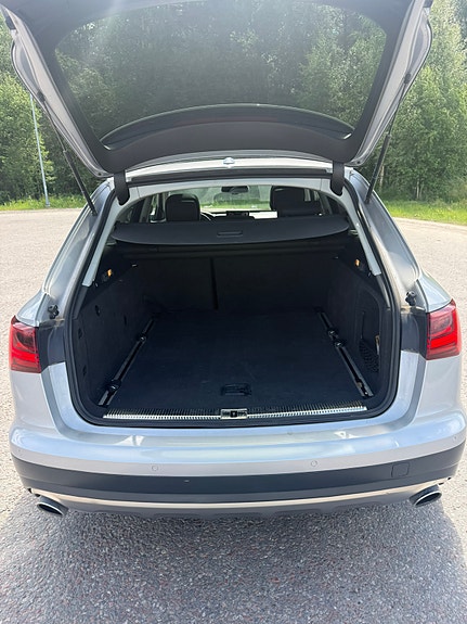 Audi A6 allroad 4 of 5