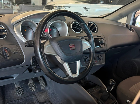 Seat Ibiza 6 of 14