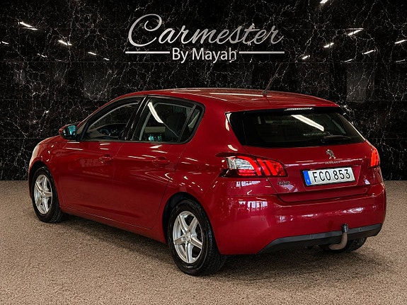 Peugeot 308 3 of 5