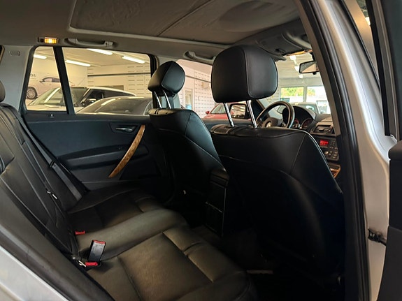 BMW X3 9 of 15