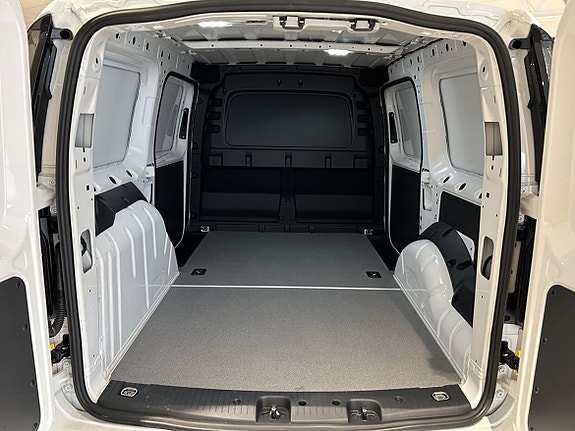 Volkswagen Caddy Maxi 9 of 21