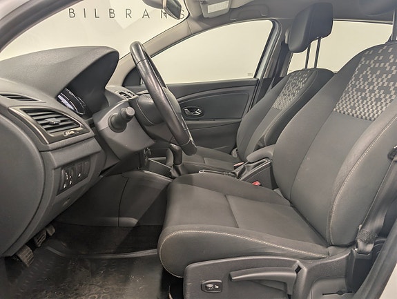Renault Megane 17 of 26