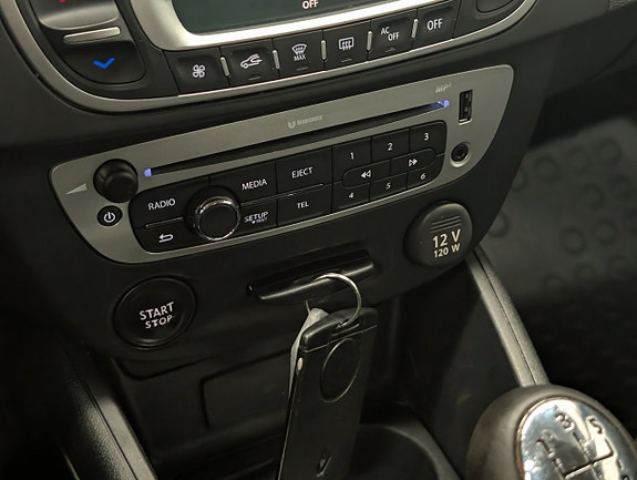 Renault Megane 25 of 26