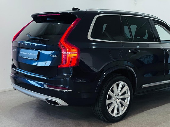 Volvo XC90 24 of 25
