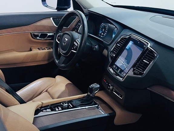 Volvo XC90 5 of 5