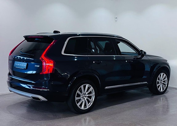 Volvo XC90 25 of 25