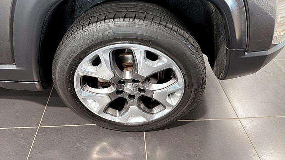 Jeep Compass 5 of 5