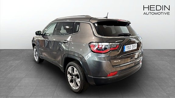 Jeep Compass 4 of 5
