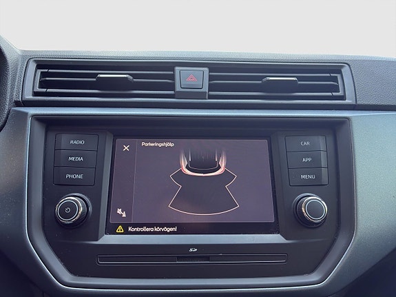 Seat Arona 12 of 20