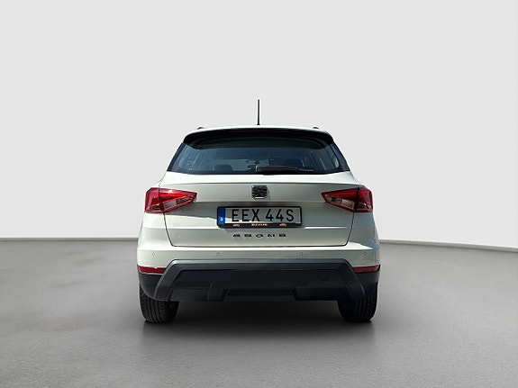 Seat Arona 4 of 20