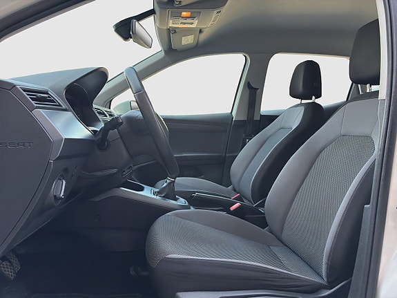 Seat Arona 9 of 20