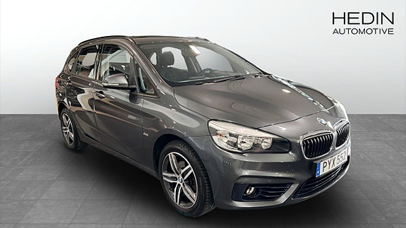 BMW 216d 2 of 5