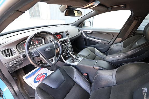 Volvo V60 10 of 16