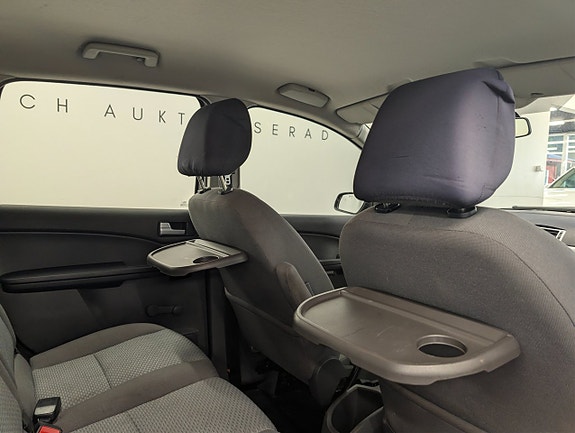 Ford C-Max 23 of 30