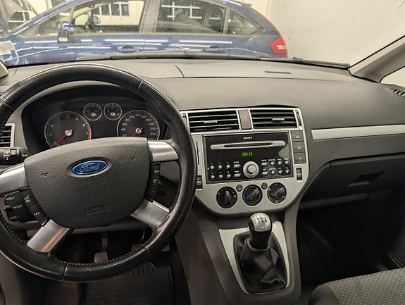 Ford C-Max 12 of 30