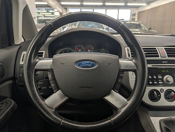 Ford C-Max 27 of 30
