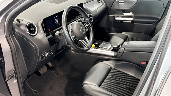 Mercedes-Benz GLA200 9 of 9