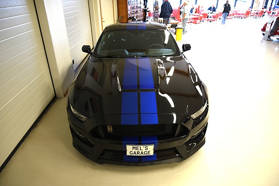 Ford Mustang 15 of 30