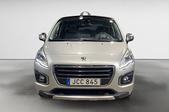 Peugeot 3008 10 of 17