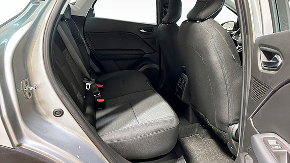 Renault Captur 5 of 5