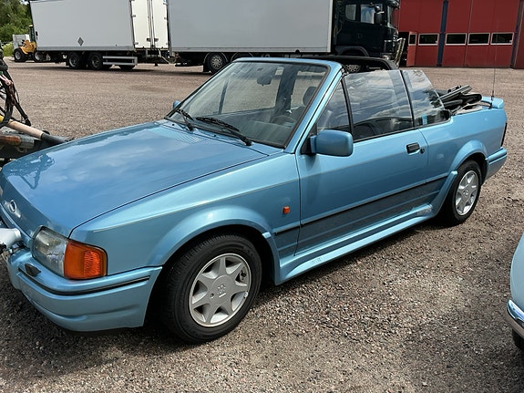 Ford Escort 6 of 7