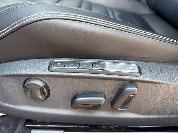 Volkswagen Passat 8 of 29
