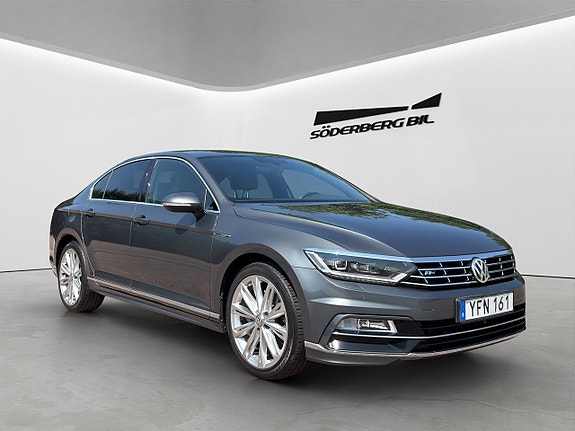 Volkswagen Passat 29 of 29