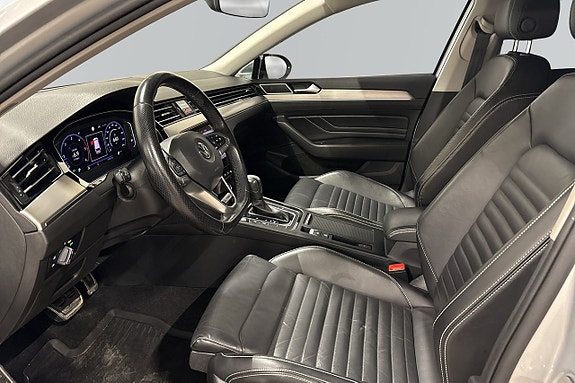 Volkswagen Passat Alltrack 5 of 5