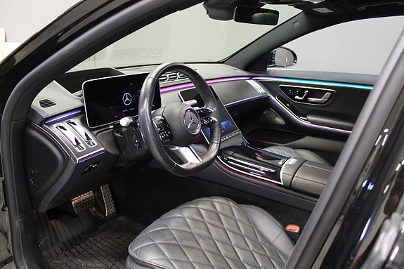 Mercedes-Benz S580 e 11 of 16