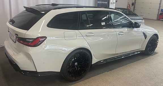 BMW M3 3 of 5