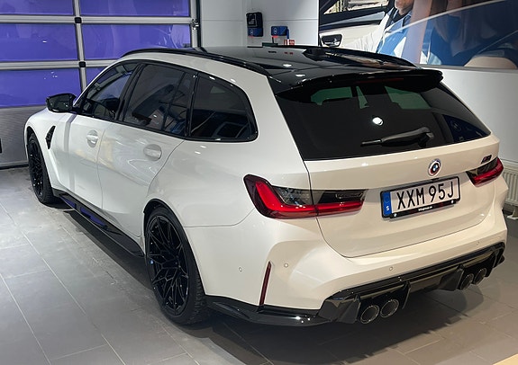 BMW M3 4 of 5
