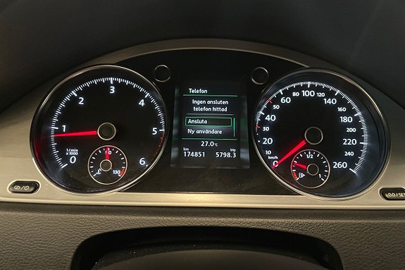Volkswagen Passat Alltrack 13 of 26