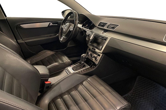 Volkswagen Passat Alltrack 20 of 26