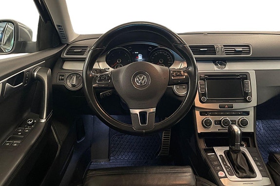 Volkswagen Passat Alltrack 11 of 26