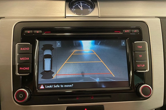Volkswagen Passat Alltrack 15 of 26