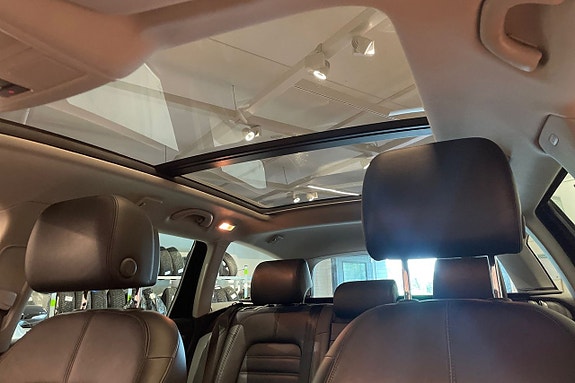 Volkswagen Passat Alltrack 19 of 26