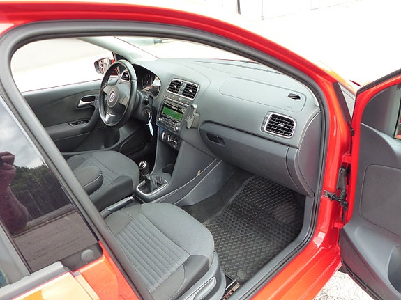 Volkswagen Polo 5 of 5