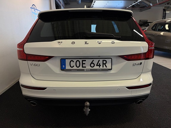 Volvo V60 4 of 26