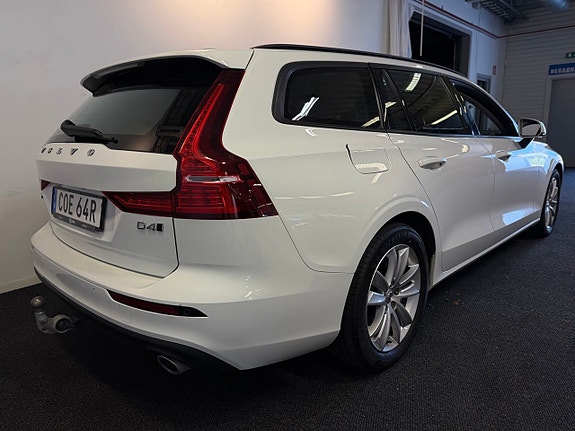 Volvo V60 3 of 26