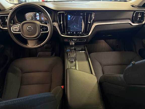 Volvo V60 12 of 26