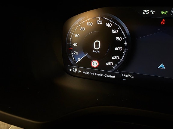 Volvo V60 11 of 26