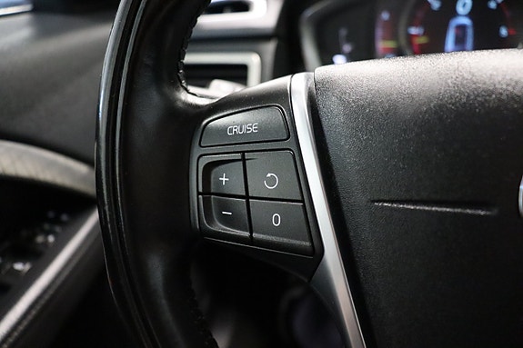 Volvo XC70 15 of 22