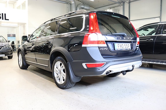 Volvo XC70 4 of 5