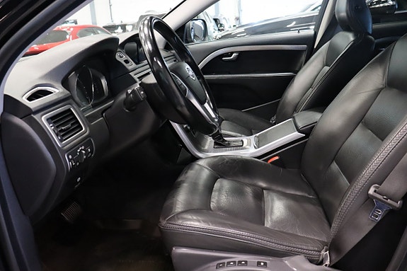 Volvo XC70 8 of 22