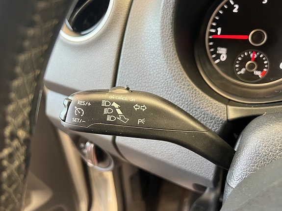 Volkswagen Amarok 12 of 21