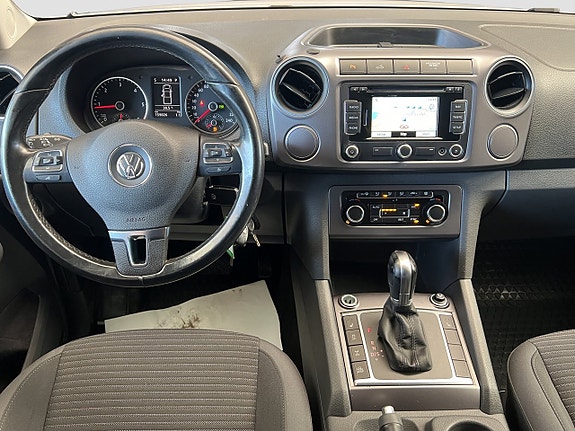 Volkswagen Amarok 13 of 21