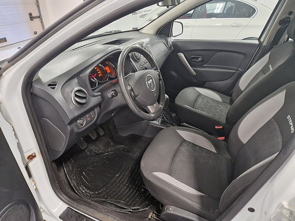 Dacia Sandero Stepway 8 of 14