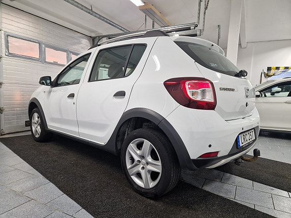 Dacia Sandero Stepway 4 of 5