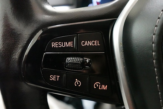 BMW 530e 17 of 24