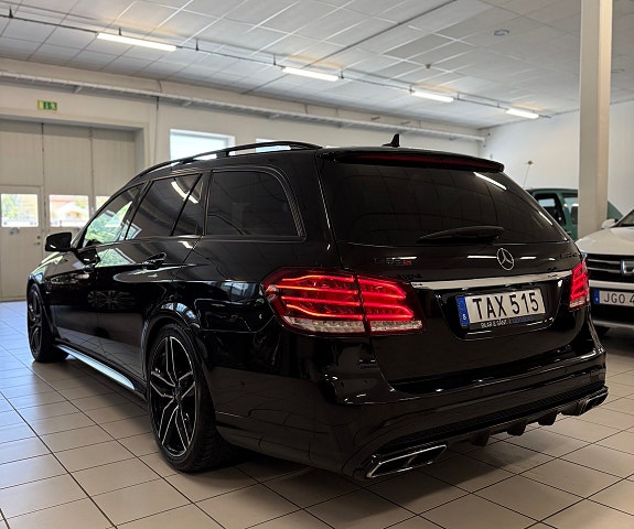 Mercedes-Benz E63 5 of 5